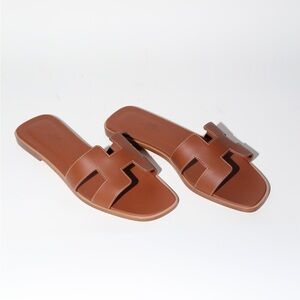 Hermes Oran sandal